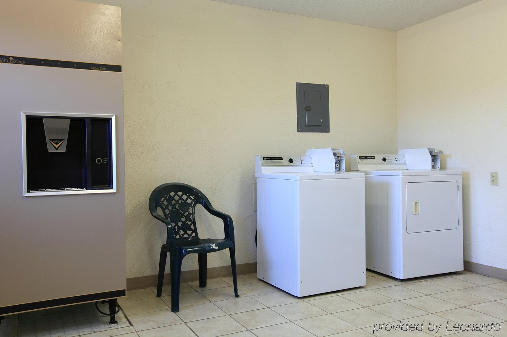 Americas Best Value Inn Suburban Emmetsburg Facilidades foto